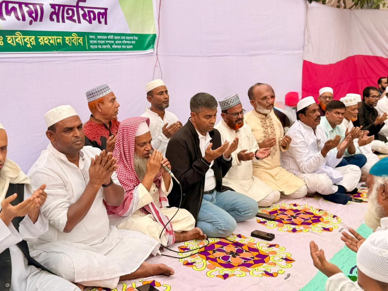 ঢাকা-১৮ আসনে বেগম খালেদা জিয়ার রোগমুক্তি কামনায় দোয়া মাহফিল অনুষ্ঠিত