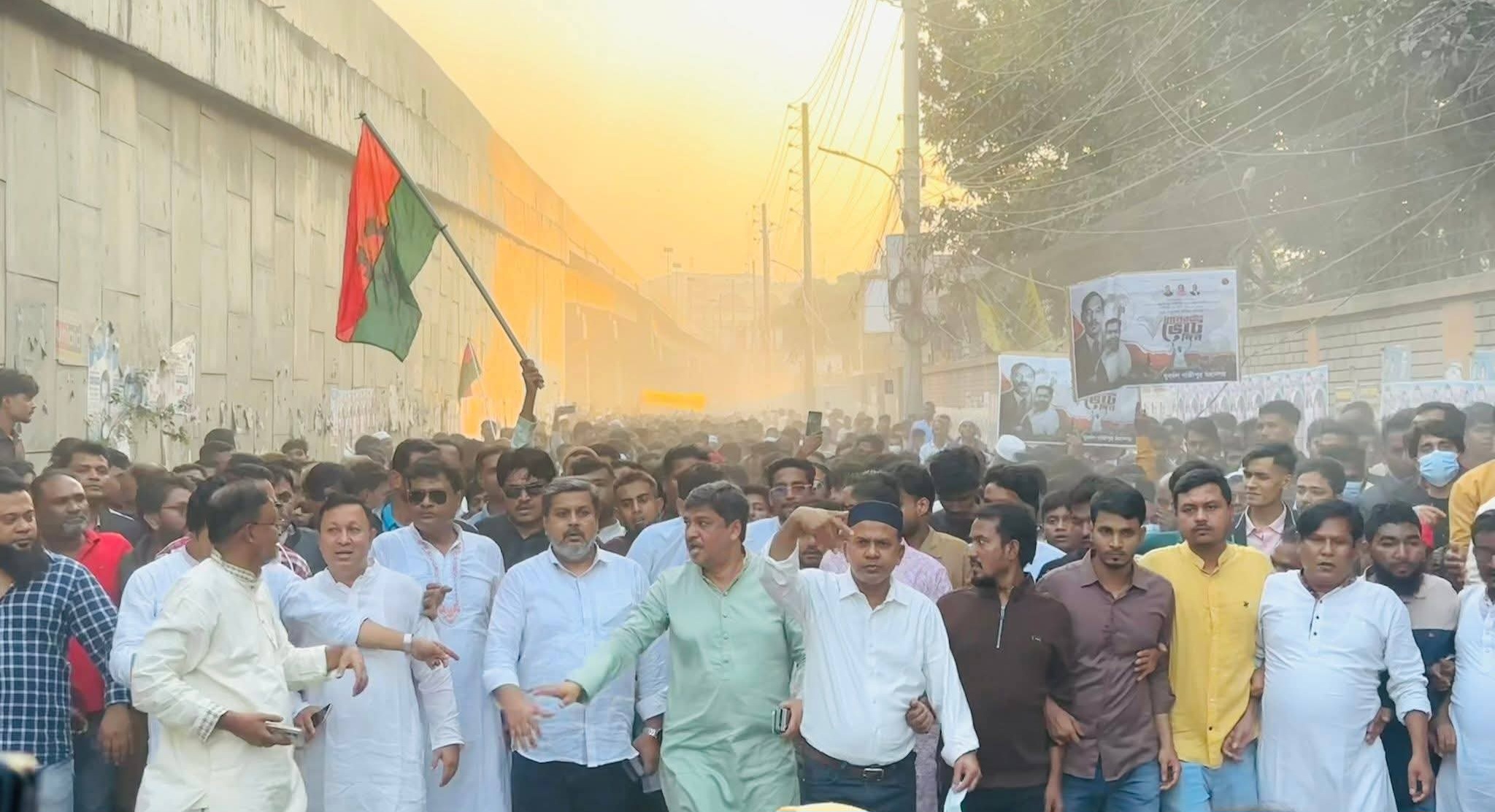 টঙ্গীতে  মঞ্জুরুল করিম রনির সমর্থনে গণসংযোগ  