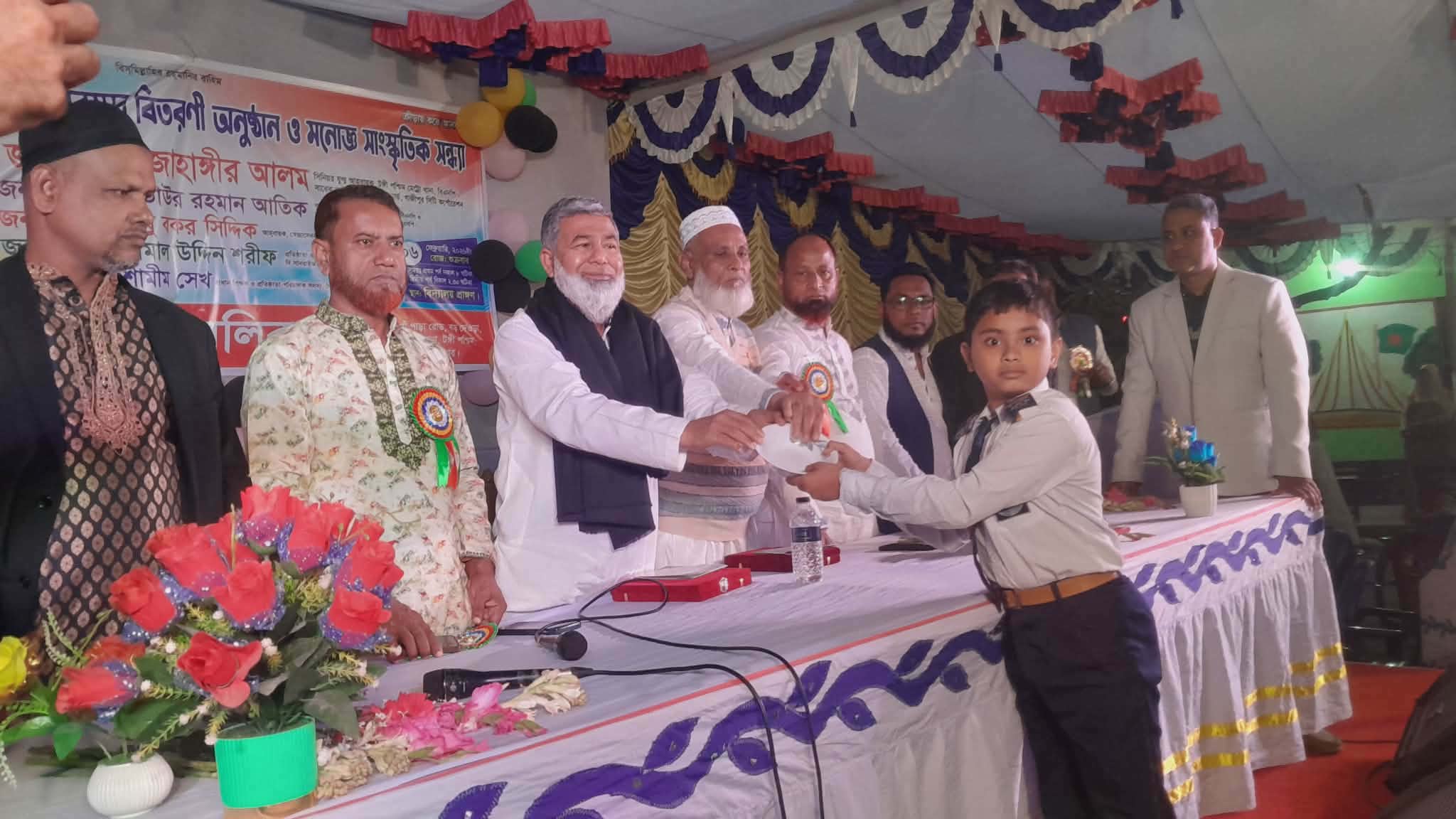 টঙ্গীতে দি সানরাইজ পাবলিক স্কুলের বার্ষিক ক্রীড়া প্রতিযোগিতা ও সাংস্কৃতিক অনুষ্ঠান অনুষ্ঠিত।