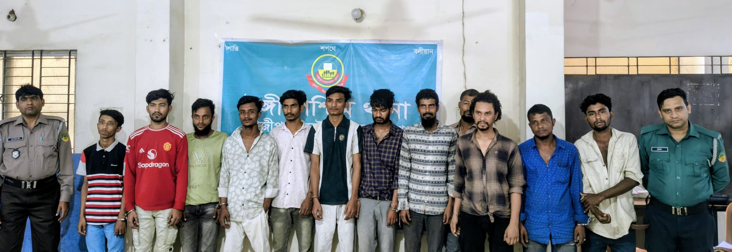 ঈদে ঘরমুখো মানুষের নিরাপদ যাতায়াতে টঙ্গী পশ্চিম থানা পুলিশের বিশেষ অভিযান, গ্রেফতার ১২