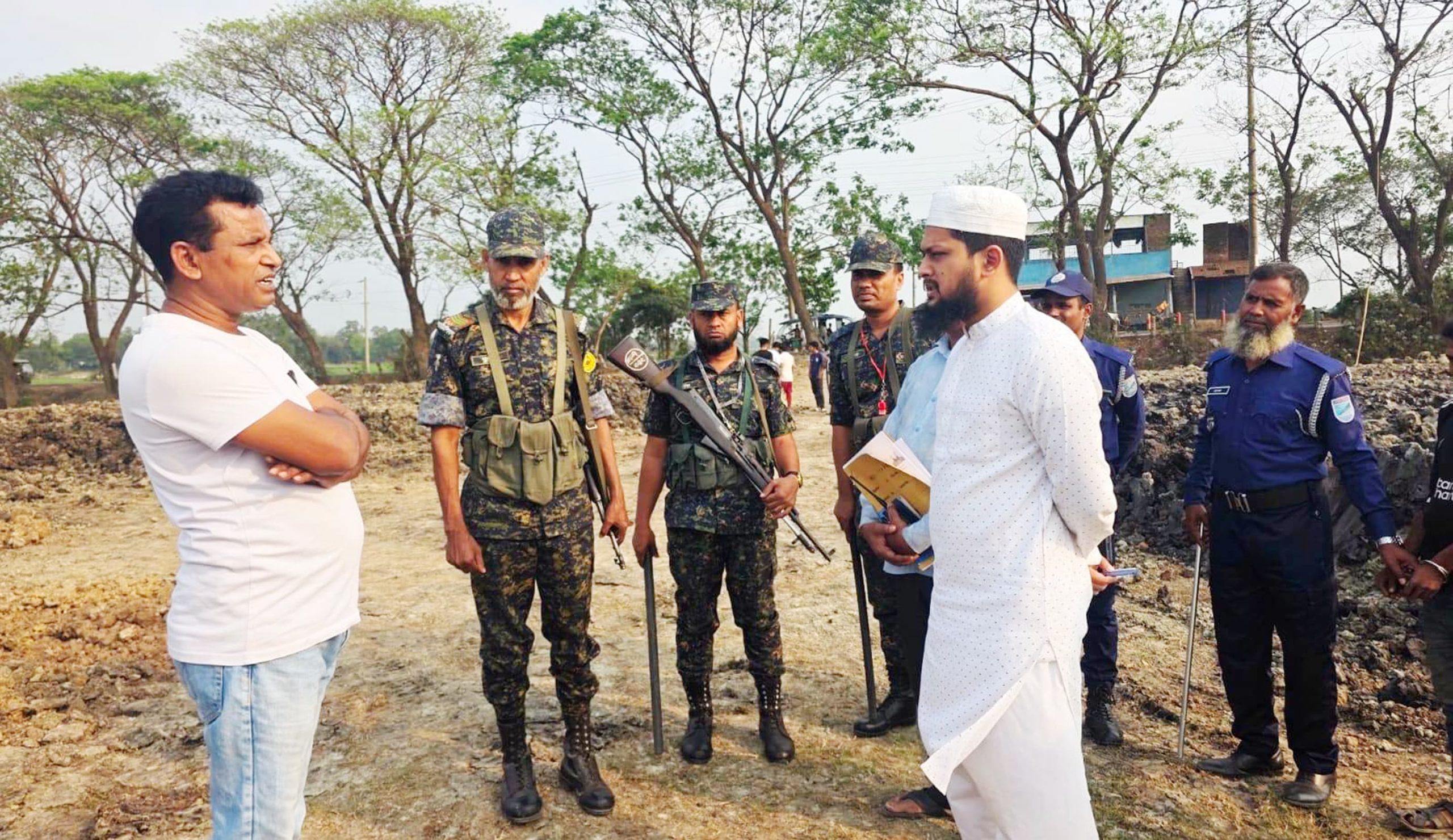 গাজীপুরে অবৈধভাবে মাটি কাটার দায়ে ব্যবসায়ীকে কারাদণ্ড