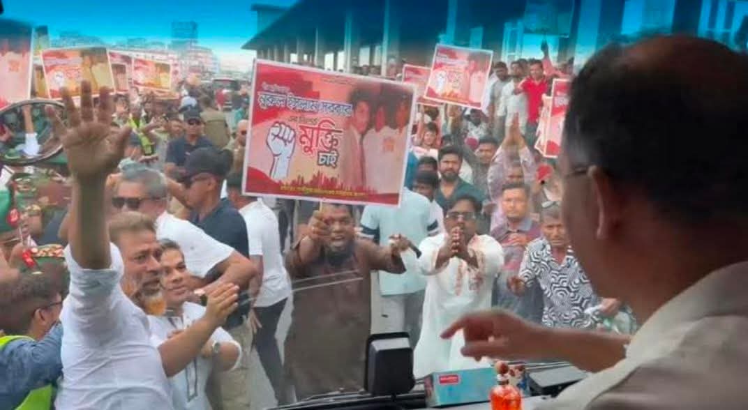 প্রধানমন্ত্রীর গাড়িবহর থামিয়ে বিএনপির বিক্ষোভ: টঙ্গীতে নূরুল ইসলাম সরকারের মুক্তির দাবি জোরালো